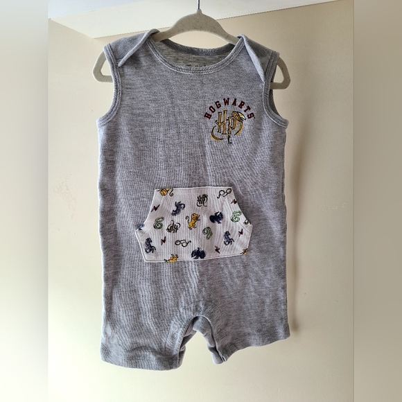 🧡🧡🧡4 for $20🧡🧡🧡Harry Potter romper⚡️🩶 - Picture 1 of 5